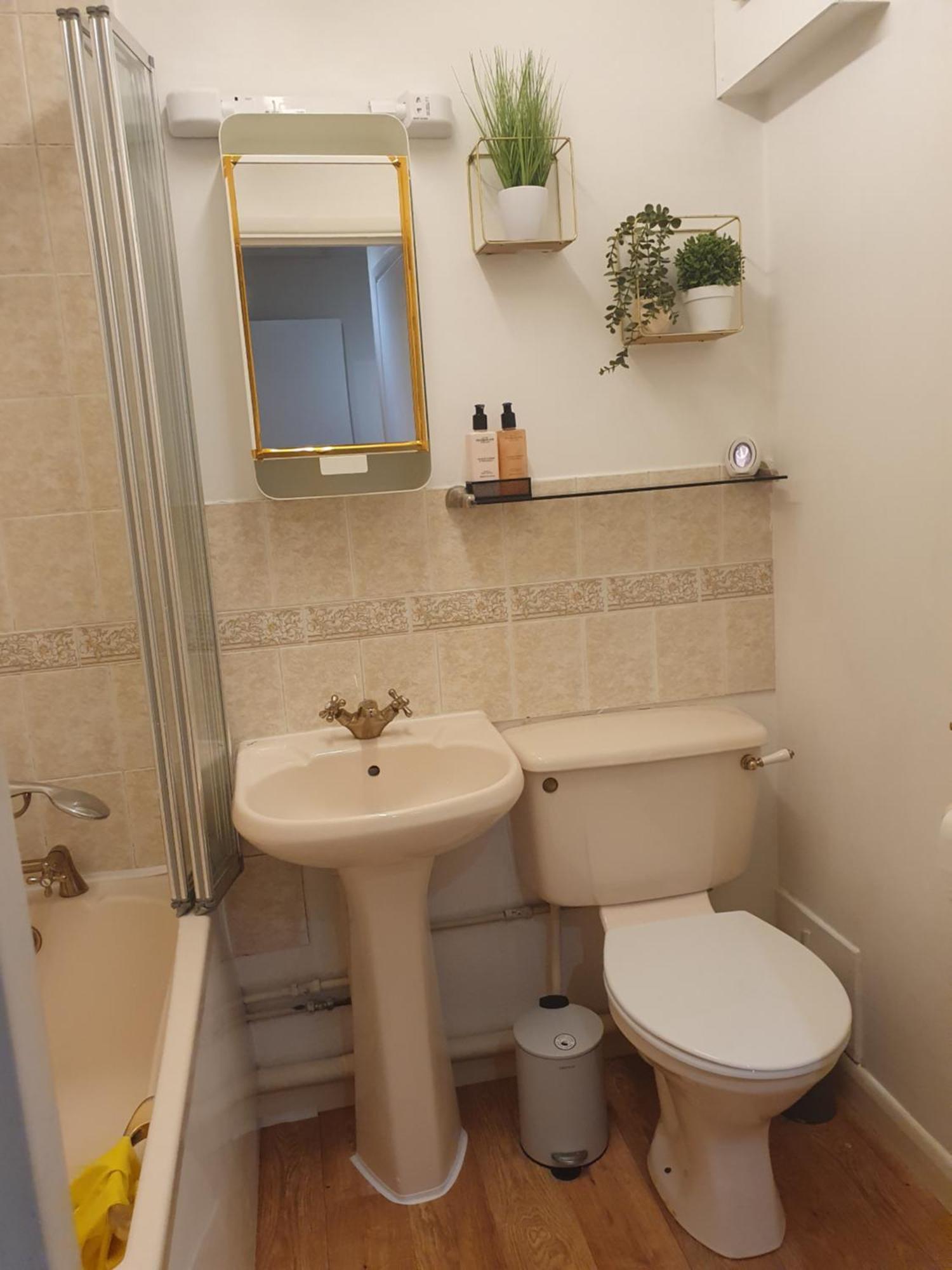 Lovely 1Bedrood Apartment Guildford Ngoại thất bức ảnh