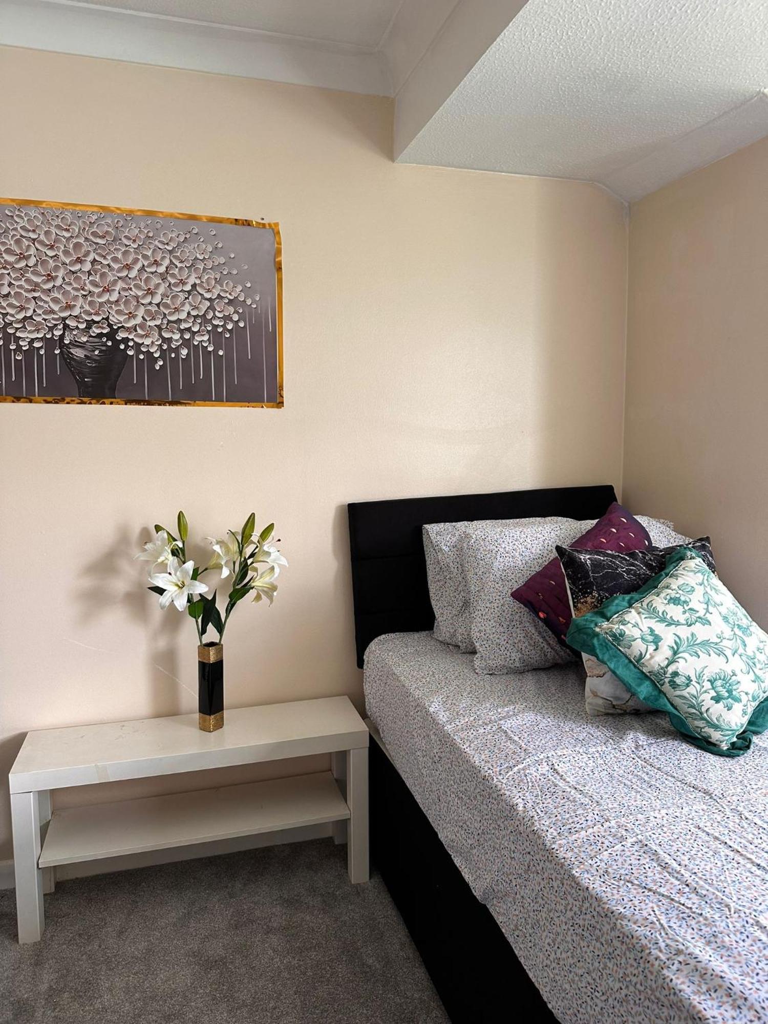 Lovely 1Bedrood Apartment Guildford Ngoại thất bức ảnh