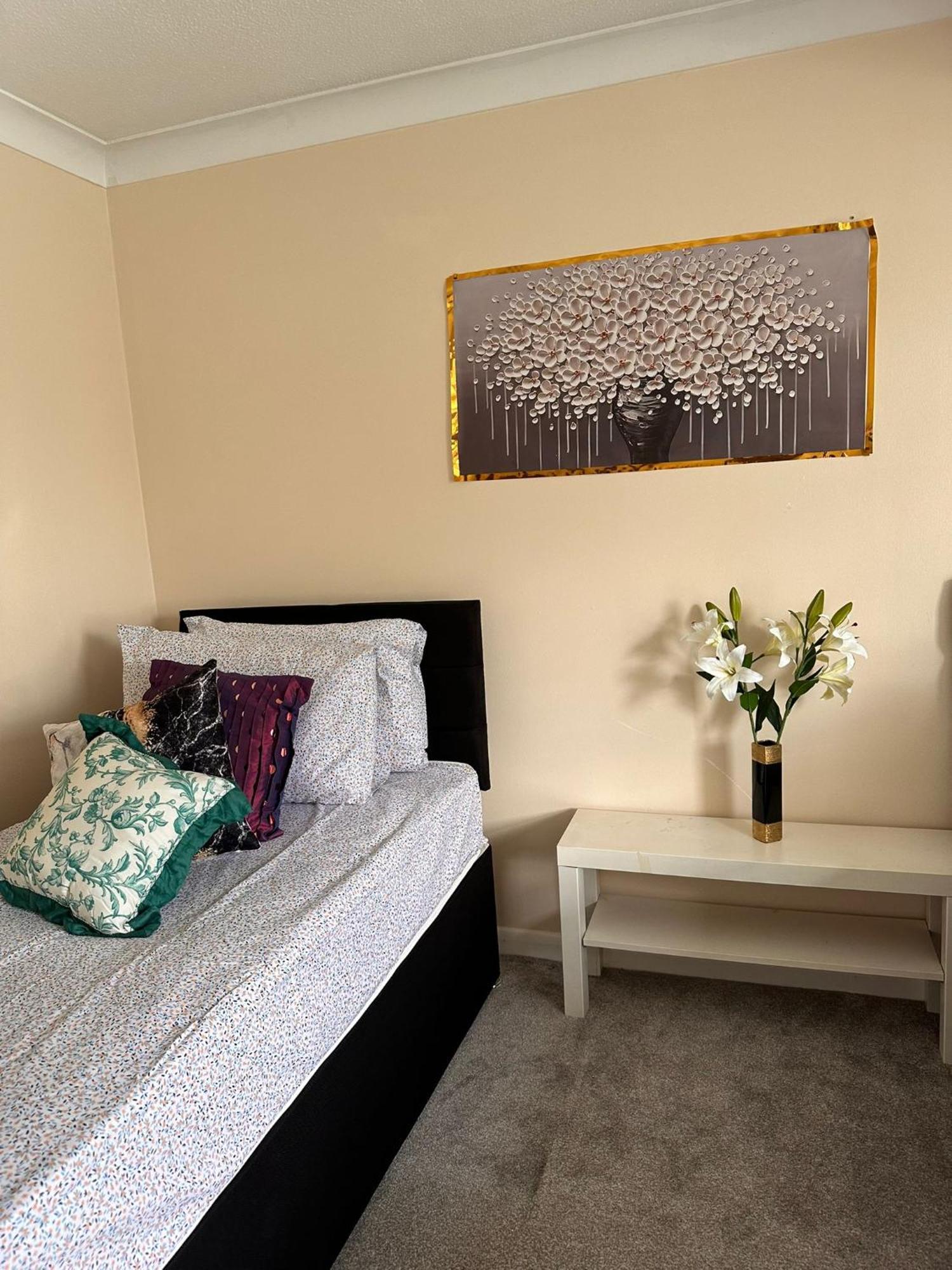 Lovely 1Bedrood Apartment Guildford Ngoại thất bức ảnh