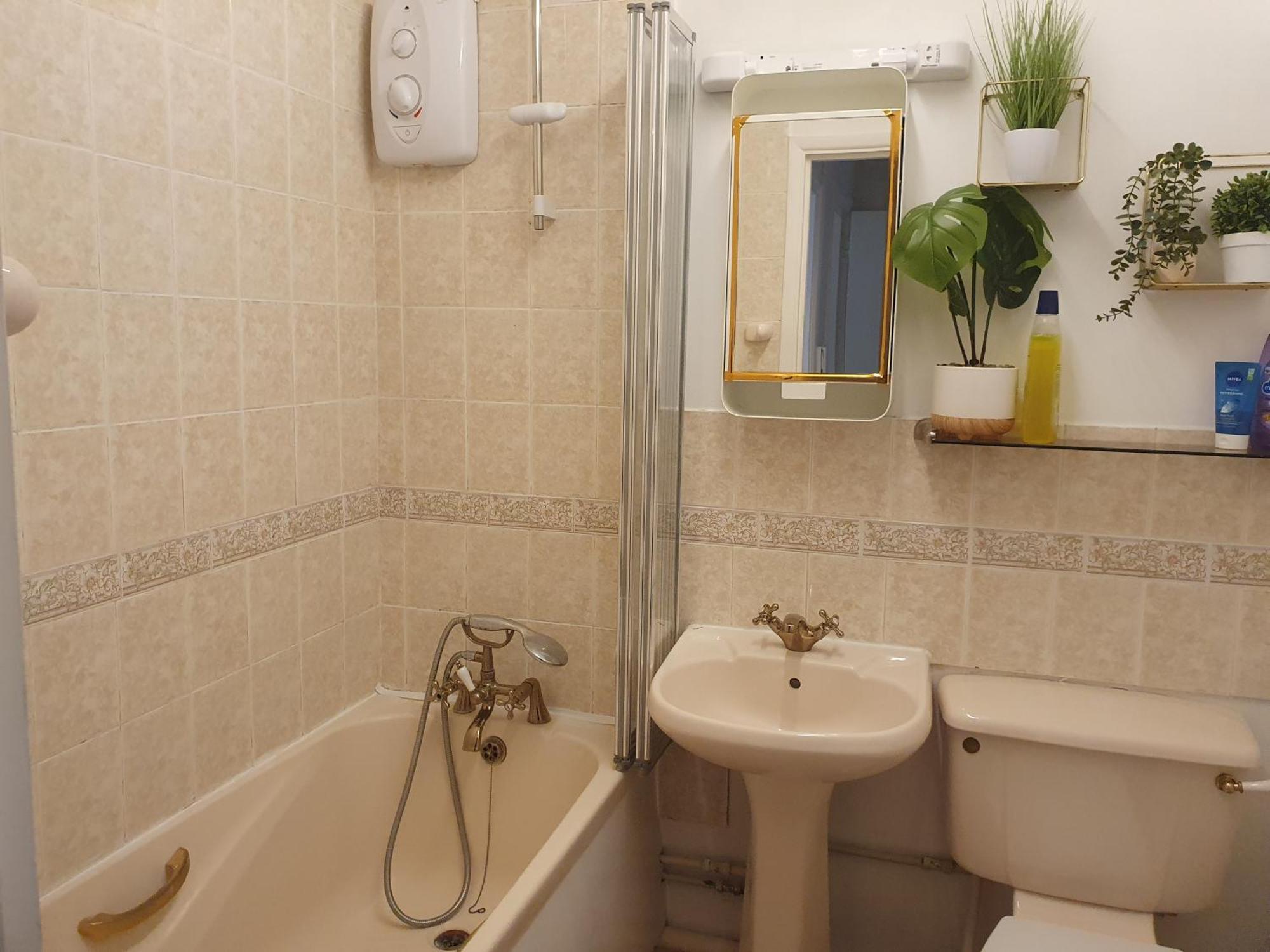 Lovely 1Bedrood Apartment Guildford Ngoại thất bức ảnh