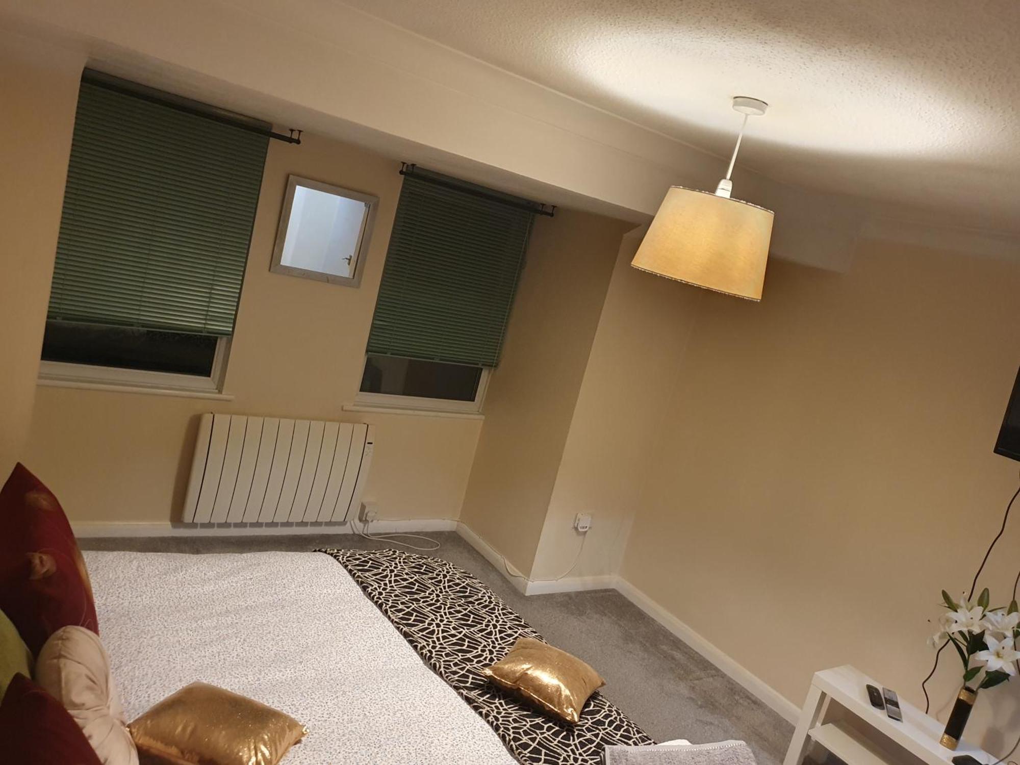 Lovely 1Bedrood Apartment Guildford Ngoại thất bức ảnh